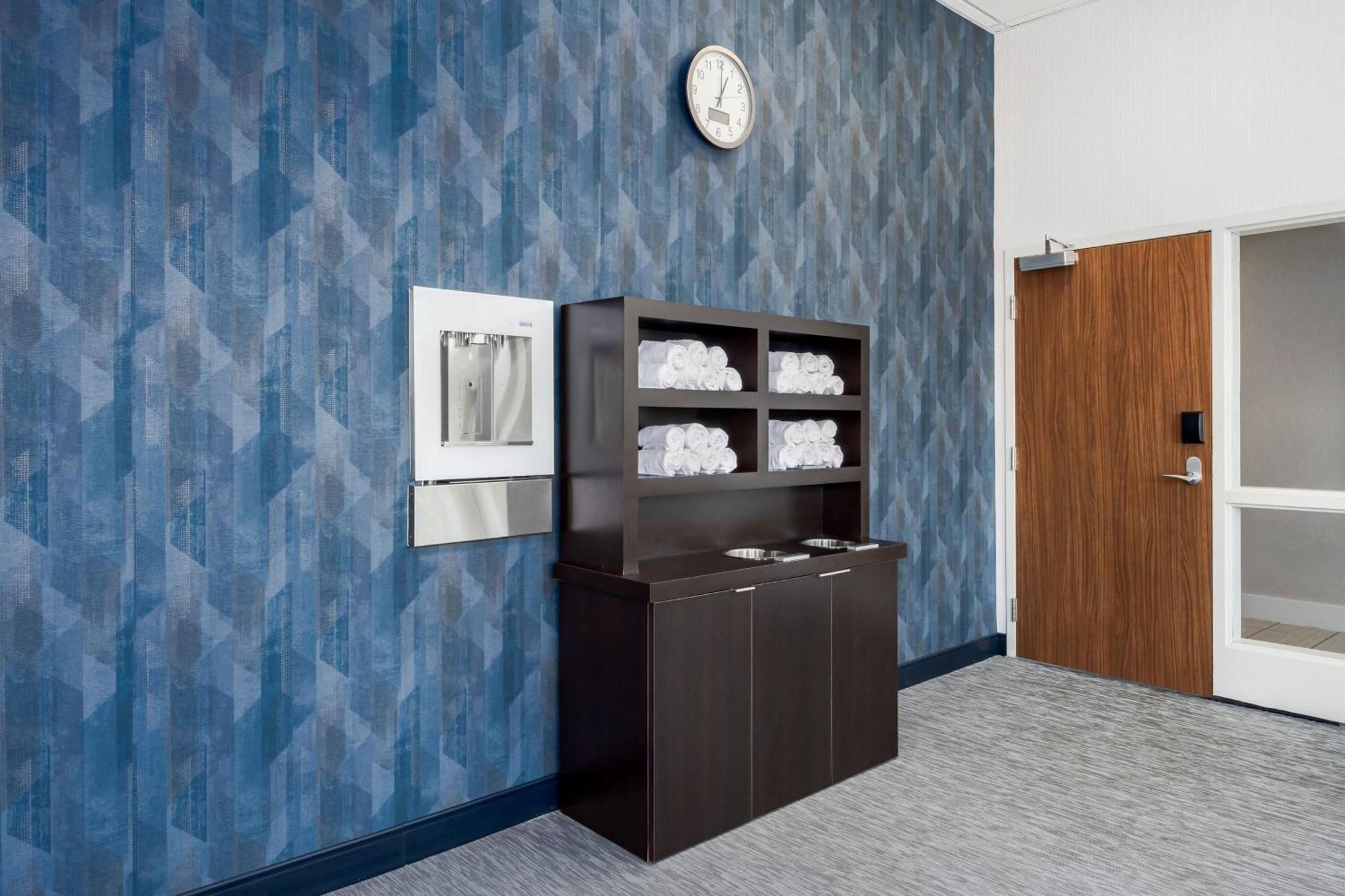 Courtyard By Marriott Columbus フェニックスシティ エクステリア 写真