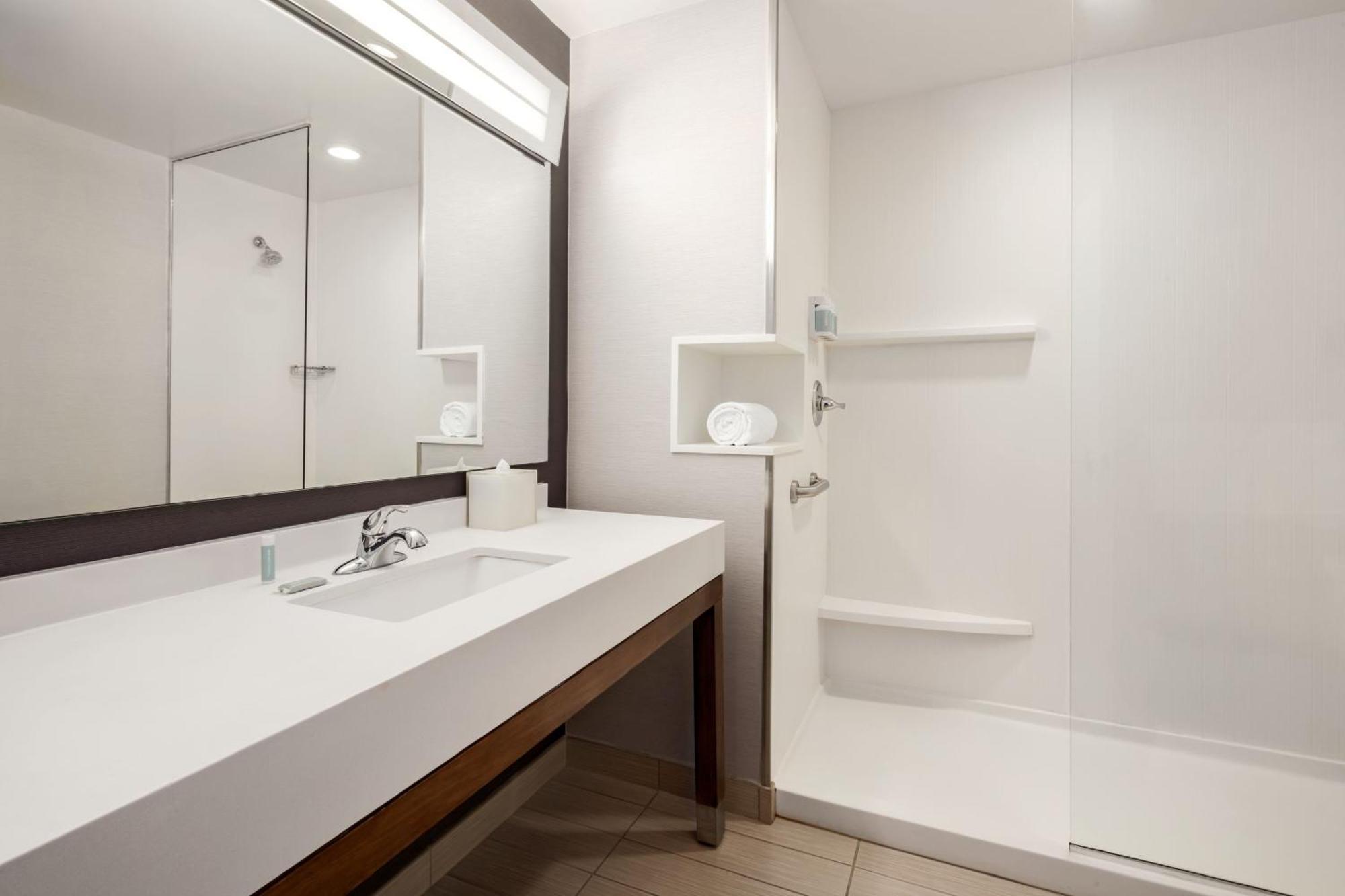 Courtyard By Marriott Columbus フェニックスシティ エクステリア 写真