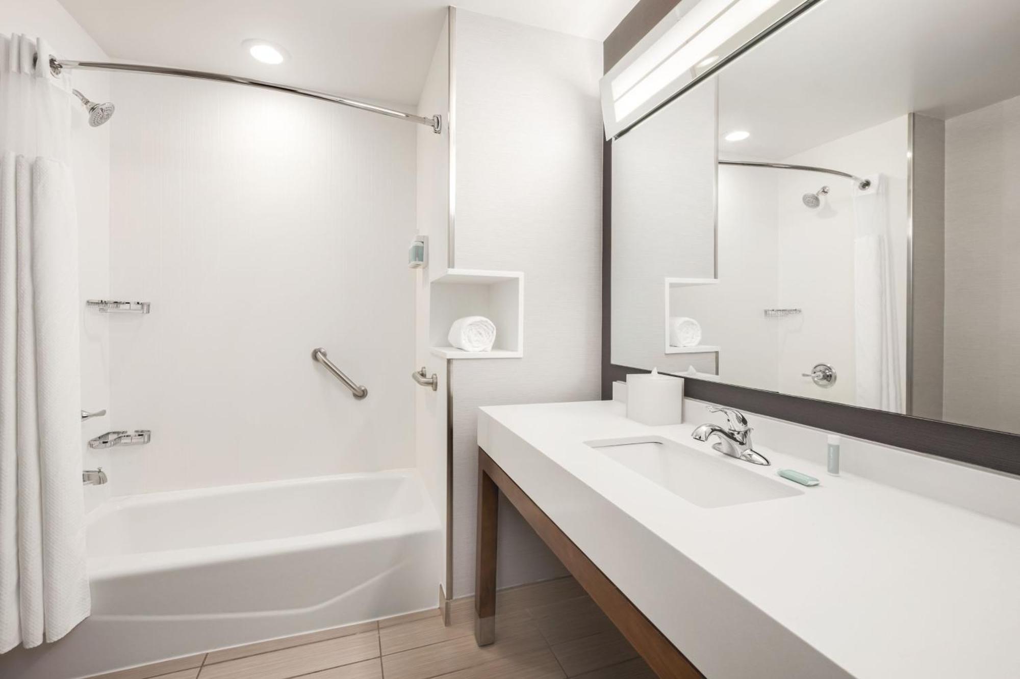Courtyard By Marriott Columbus フェニックスシティ エクステリア 写真