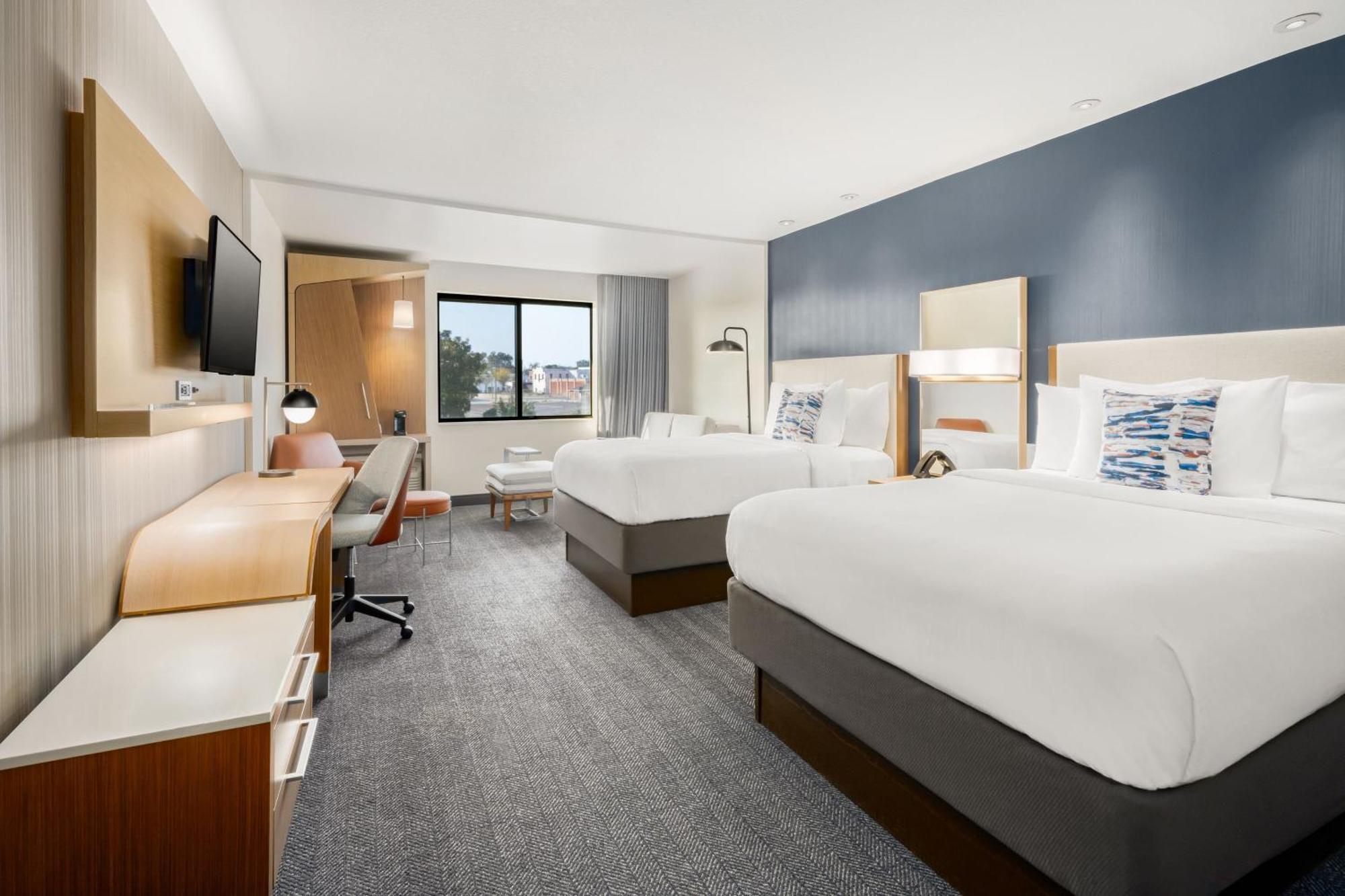 Courtyard By Marriott Columbus フェニックスシティ エクステリア 写真