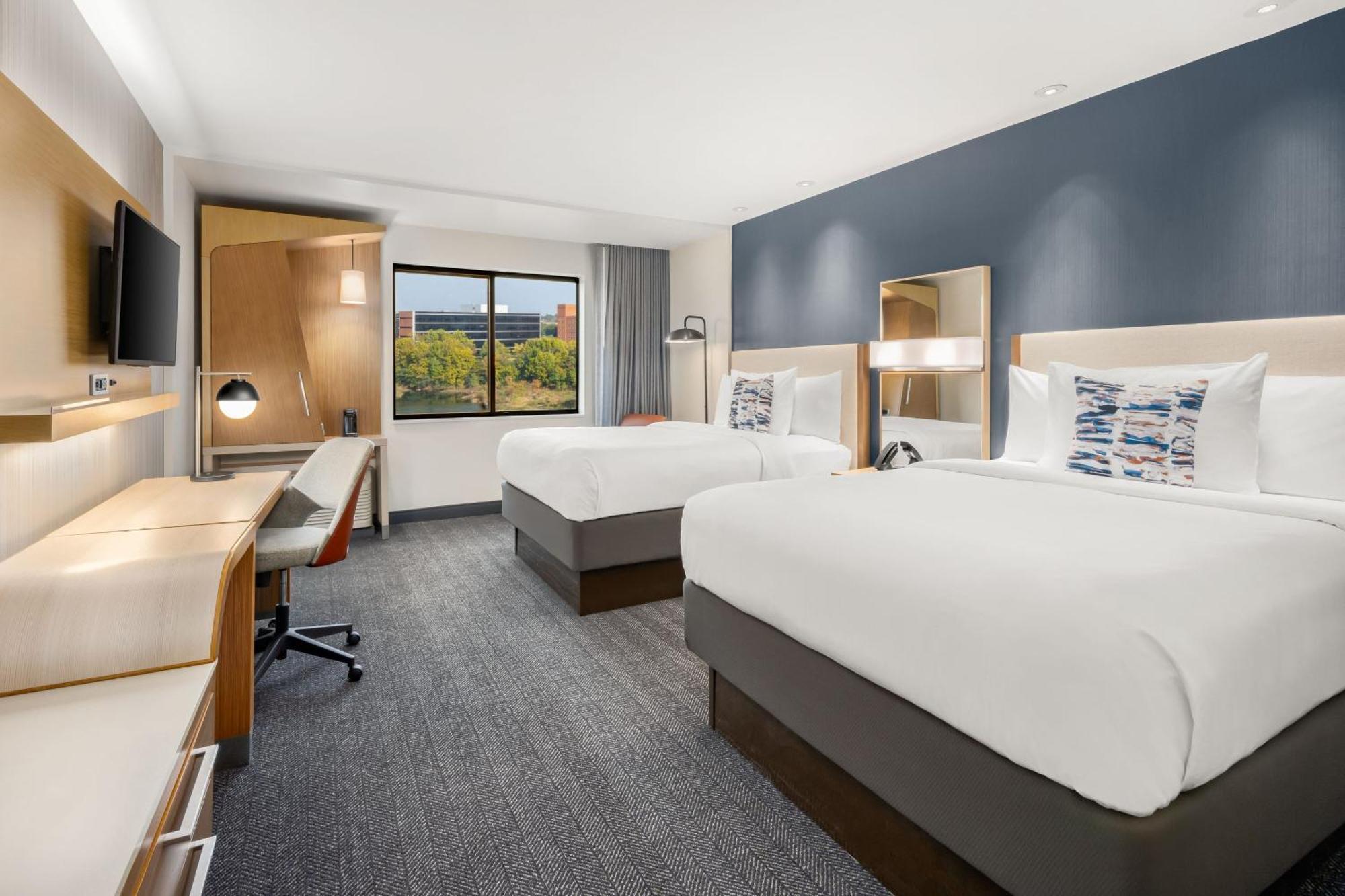 Courtyard By Marriott Columbus フェニックスシティ エクステリア 写真