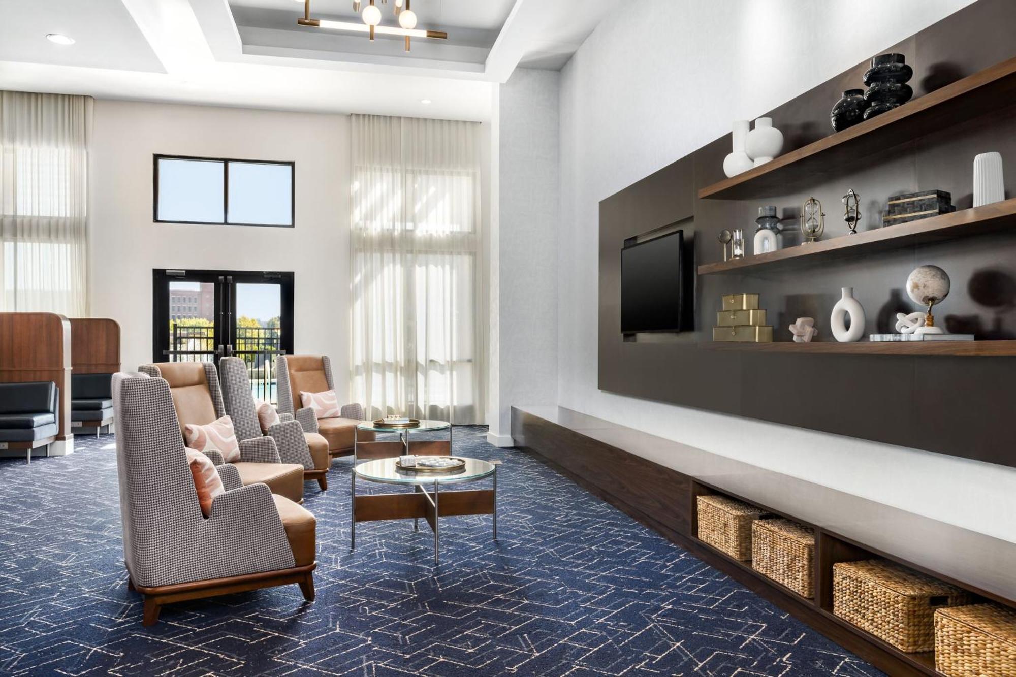 Courtyard By Marriott Columbus フェニックスシティ エクステリア 写真