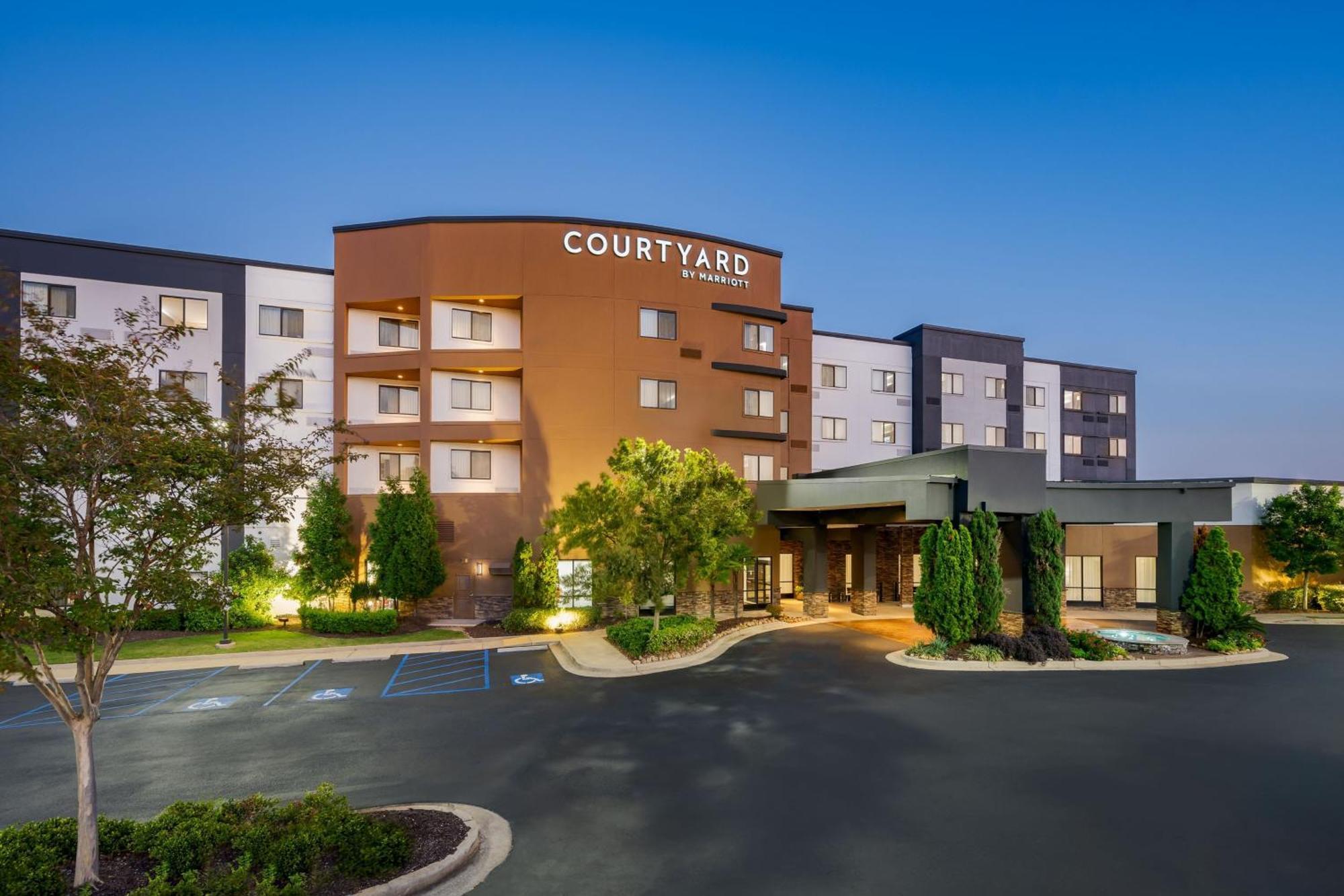 Courtyard By Marriott Columbus フェニックスシティ エクステリア 写真
