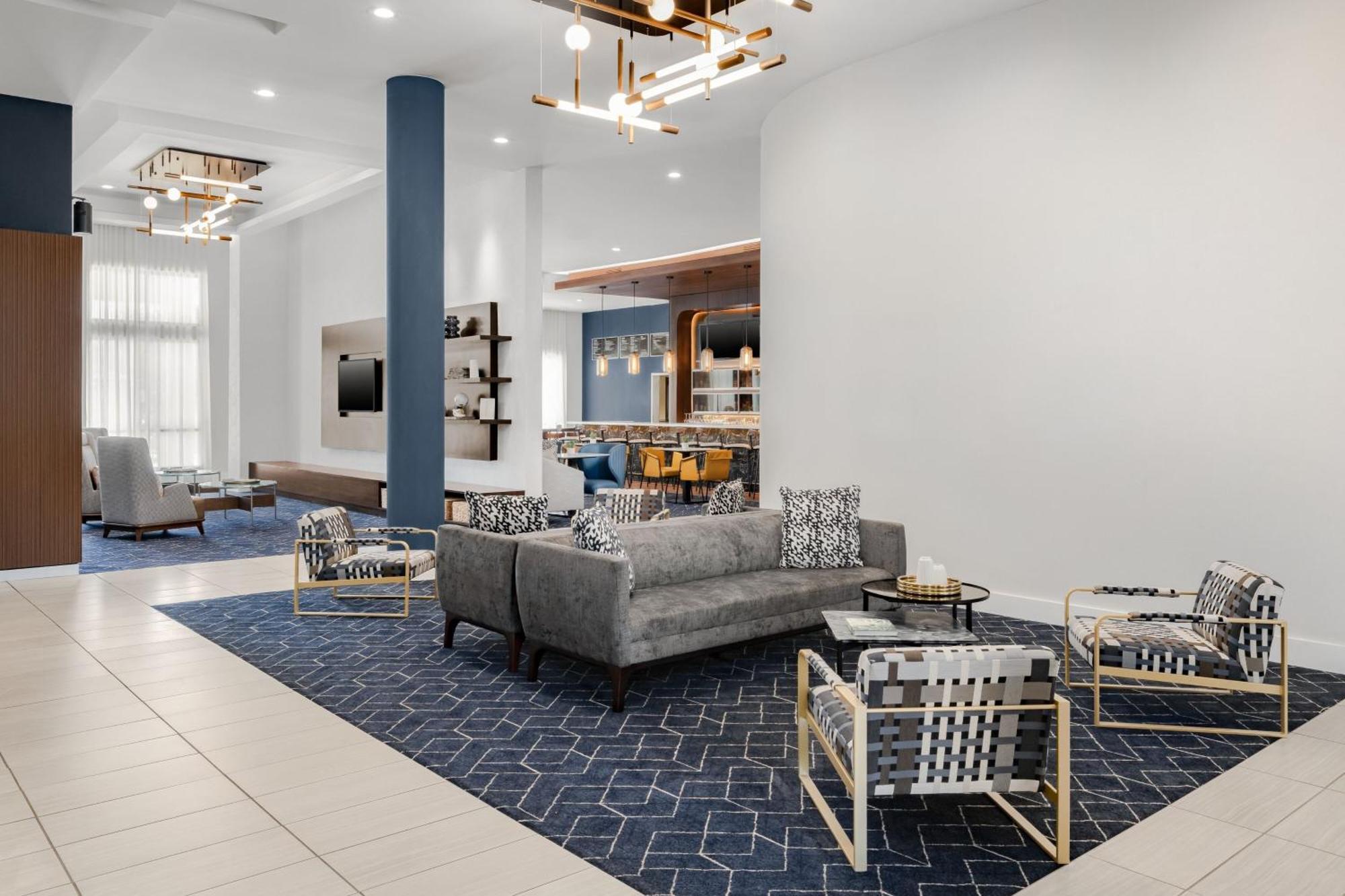 Courtyard By Marriott Columbus フェニックスシティ エクステリア 写真