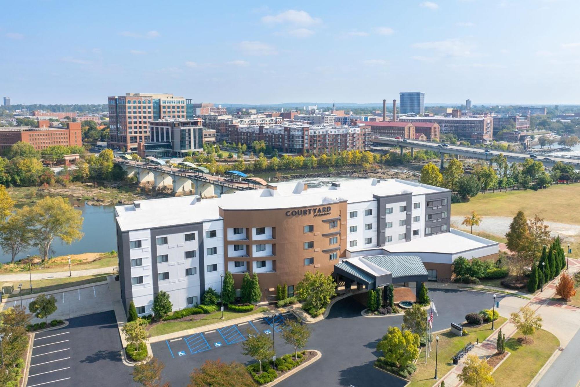 Courtyard By Marriott Columbus フェニックスシティ エクステリア 写真